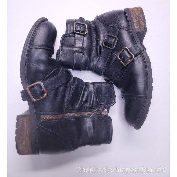 UGG Finney Black Leather Buckle Zipper Moto Biker Boots womens Size 8 - Picture 4 of 10